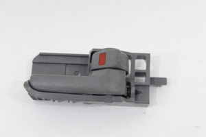 Maçaneta Interna Porta Dd Hilux  3.0 05/11 Usado (208)