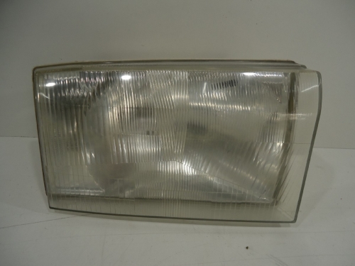 Farol F-250 F-350 F-4000 99/05 Ld com Detalhe No Cromo e Na Lente Usado